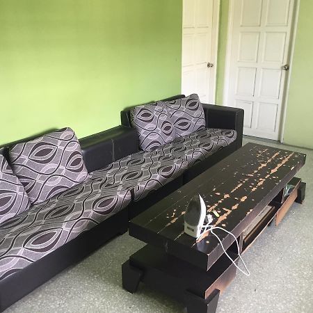 קואנטאן Apple Boutique Homestay מראה חיצוני תמונה
